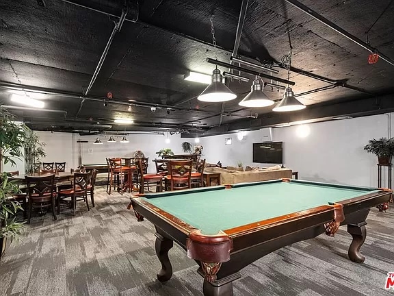 Photo - 10982 Roebling Ave Unidad 404