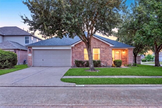 Building Photo - 18211 Doral Rock Ct