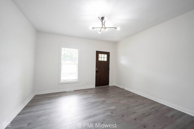 Photo - 426 N Bradley Ave