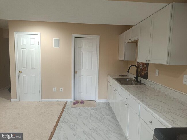 Photo - 5159 Race Pointe Pl