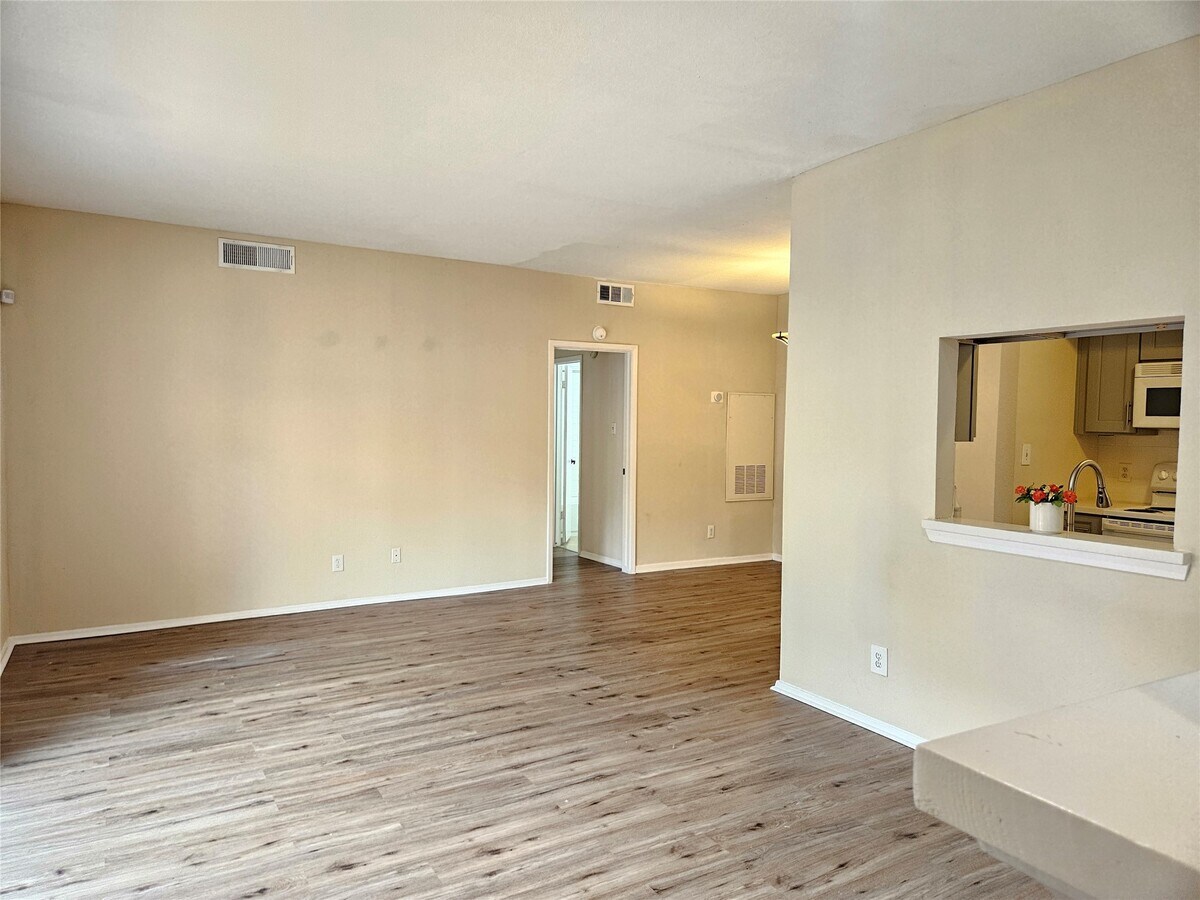 Photo - 1915 Augusta Dr Unidad 10