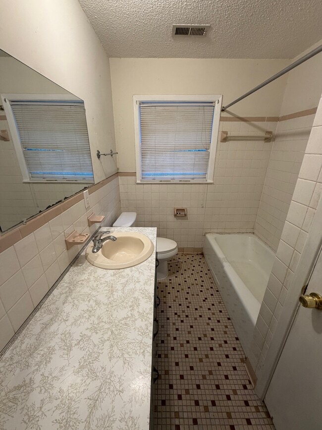 Photo - 8836 Deerwood Dr Unit 8840