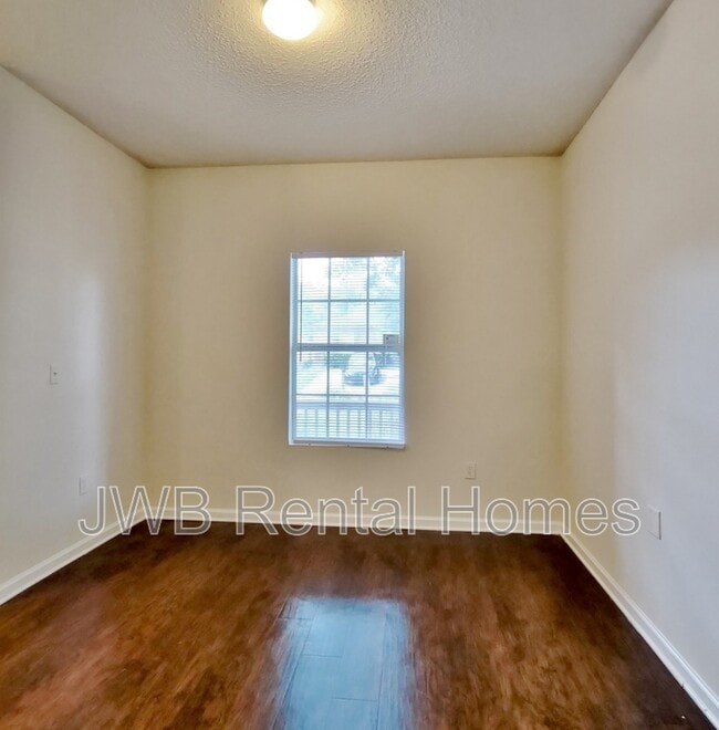 Photo - 8449 India Ave