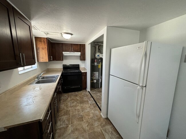 3359 W 4100 S Unidad 3359 West