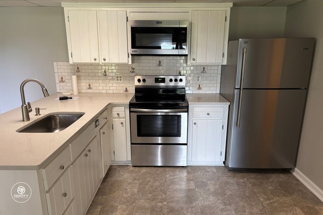 240 Canvasback Rd
