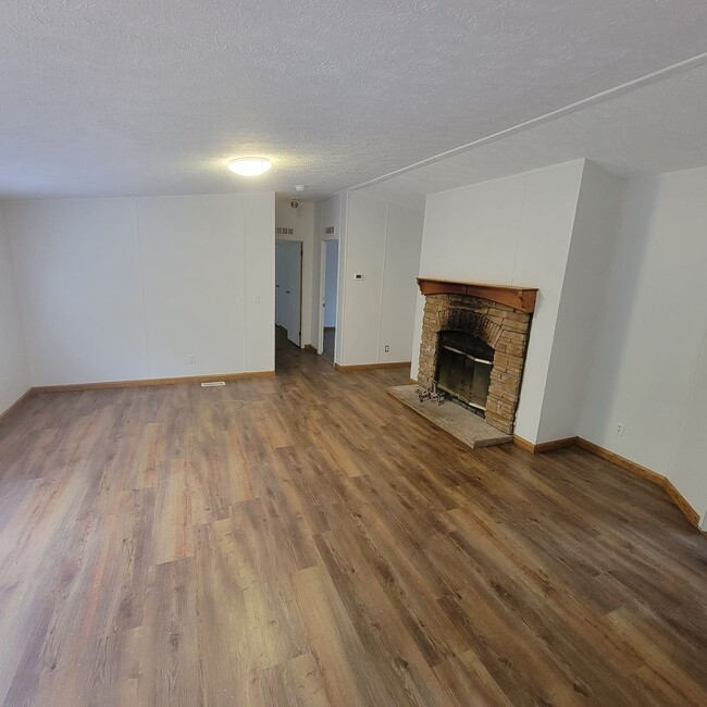 Photo - 3/2-Rickman, TN- For Rent