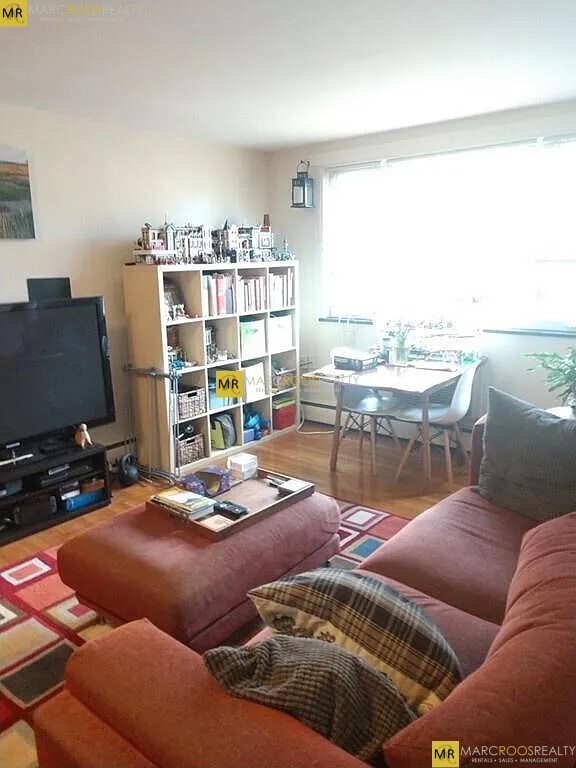 Photo - 109 Warren St