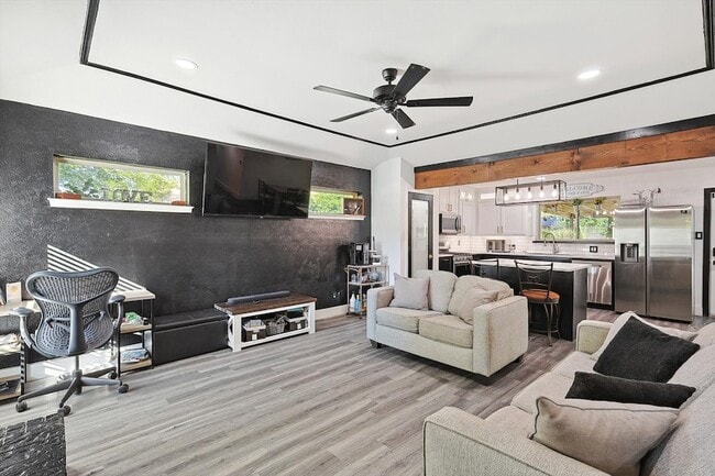 Photo - 2525 Freedom Ln