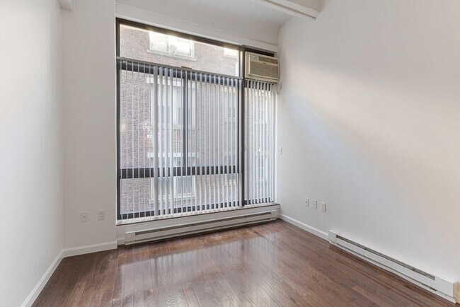 *Pictures are representative samples of the advertised unit. In some cases, the actual units you tou - 11 Hallam St Apartments Unit 3