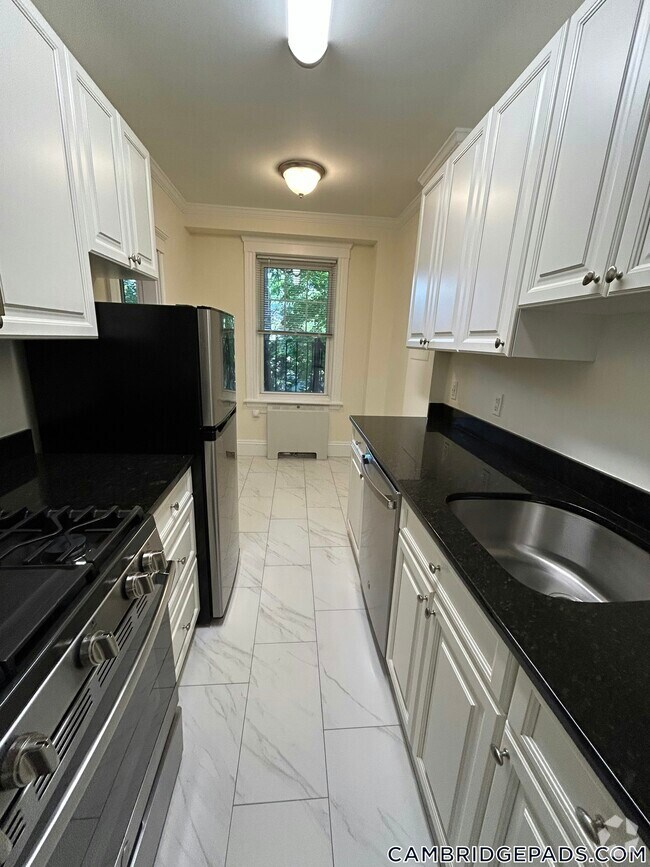 Building Photo - 22 Chauncy St Rental