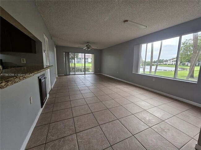 8106 Glenmoor Dr Unit 8106