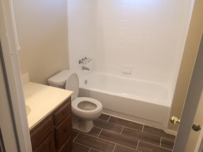 Photo - 1604 15th Pl