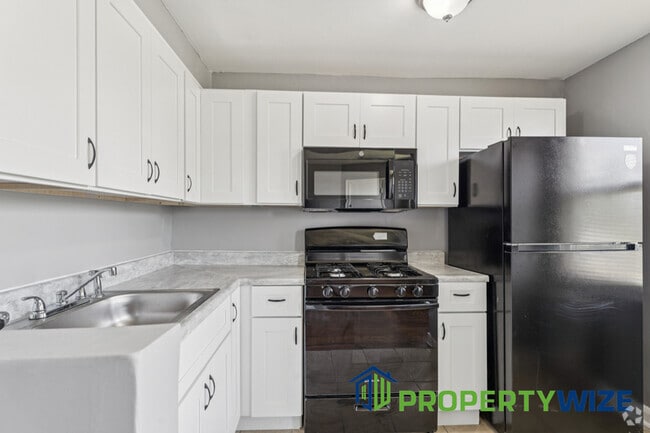 Building Photo - 1664 E Cold Spring Ln Unit #1 Rental