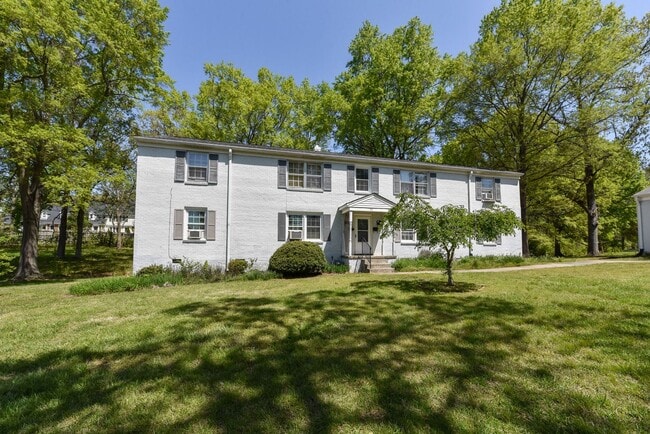 Building Photo - Condo / Burlington