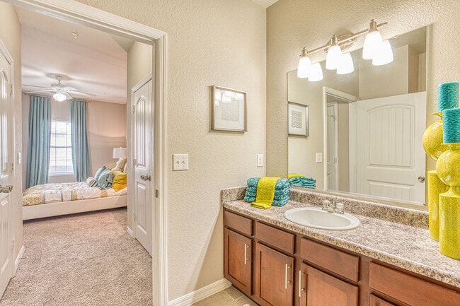 2BR, 2BA | Holderness | 1,096 SF