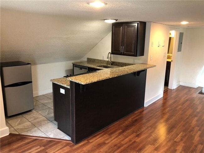 Building Photo - 328 Polk St Unit 4