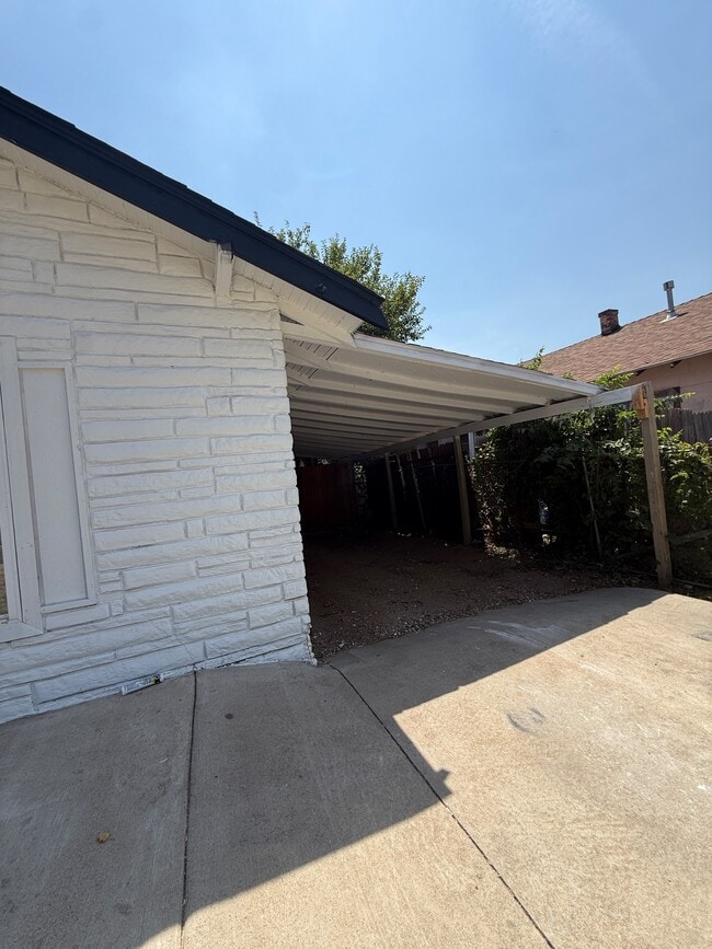 Photo - 418 SW 32nd St