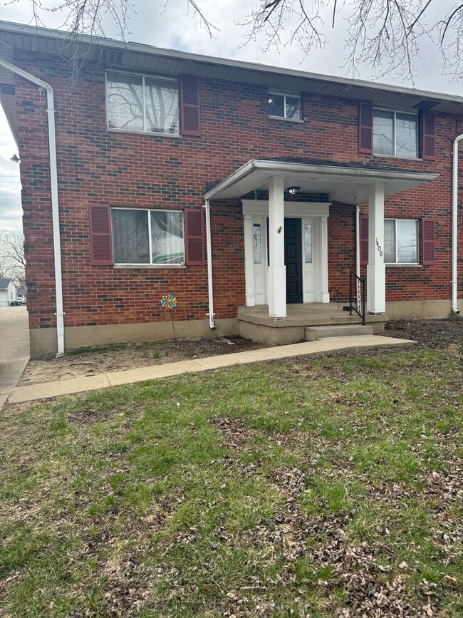 Building Photo - 1408 Jackson Ln Unit 1 Rental