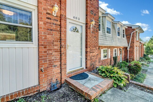 Photo - 403 Southway Garden Rd