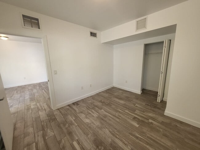 Photo - 551 Michigan Ave