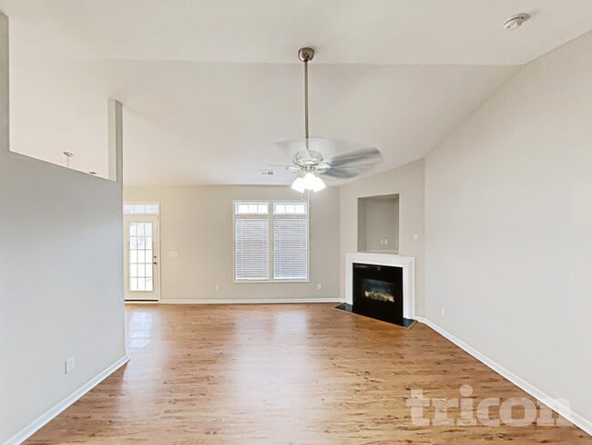 Photo - 401 Tortoise Ln