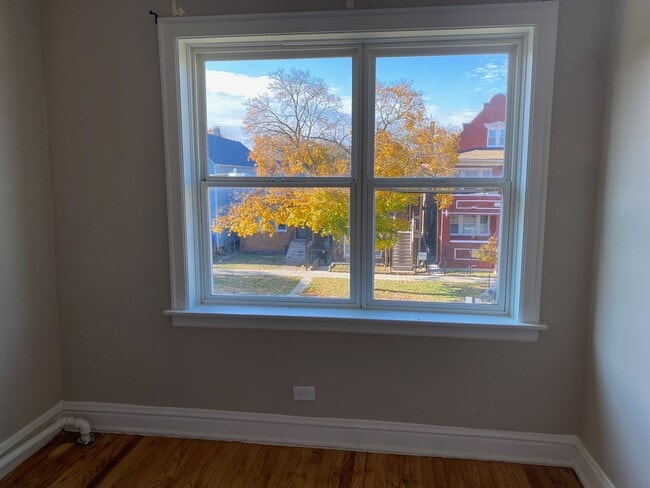 Photo - 8707 S Manistee Ave Unit 1