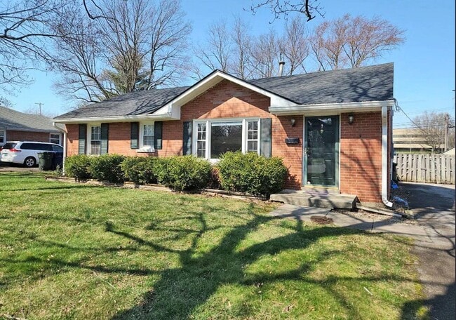 Photo - For Rent: Classic 3-Bedroom Brick Ranch in Lexington