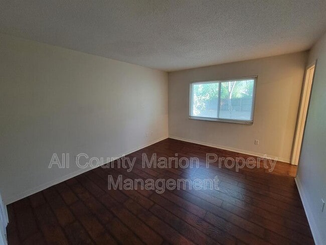 Photo - 446 Water Rd