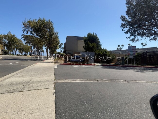 Photo - 263 S Ventura Rd