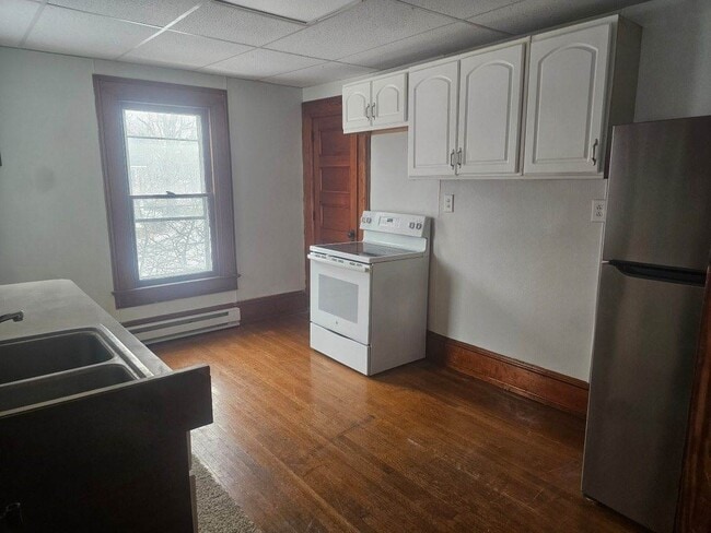 38 River St Unit 2