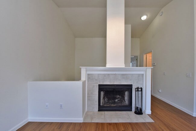 Photo - 2100 E 75 th Ave