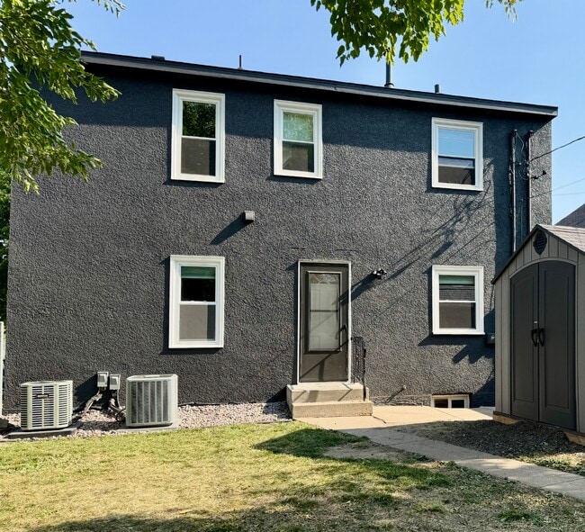 Photo - 923 Oliver Ave N Unit 923 - Top