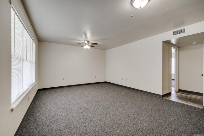 Photo - 300 W Harding St Unit 312