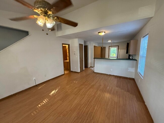 Photo - 1703 Hanover Blvd