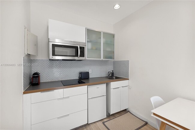 Photo - 2445 Lake Pancoast Dr Unit M