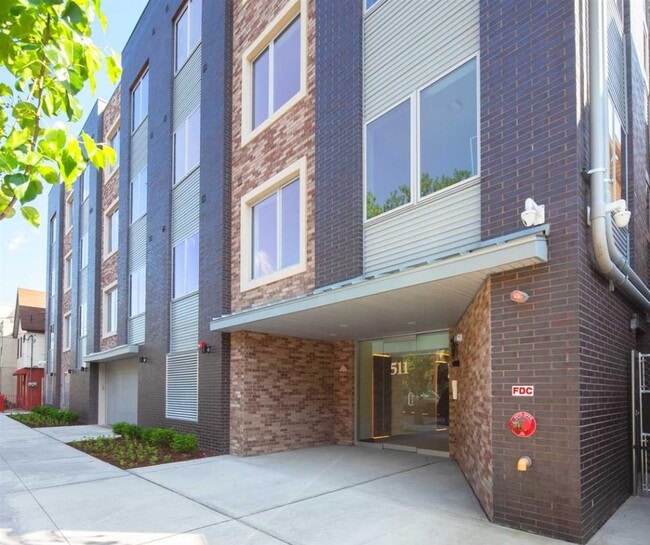 Photo - 511 3rd St Unit 402