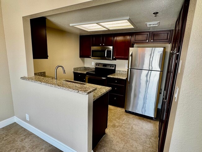 Photo - 43376 Cook St Unit 126