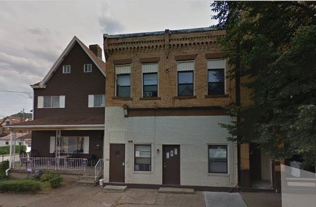 Photo - 544-546 Bessemer Ave Apartments
