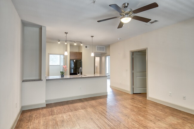 Photo - Amelia Apartments