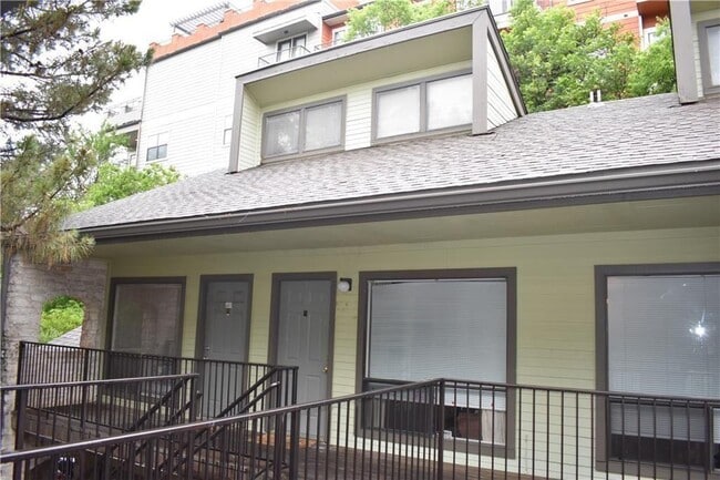 Building Photo - 2815 Rio Grande St Unit 201 Rental