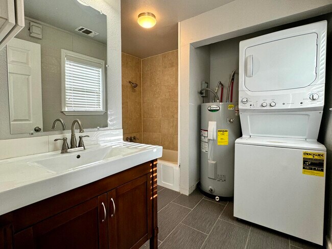 Photo - 2107 14th St