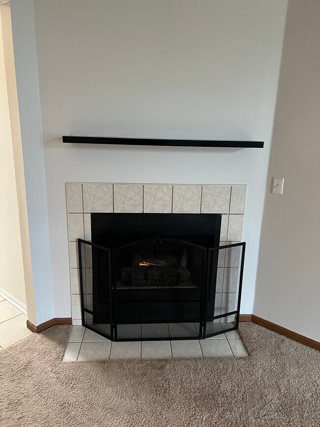 Photo - 1928 Eastbranch Cir NE