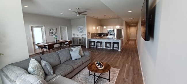 Building Photo - Lexington at West Boyce Rental