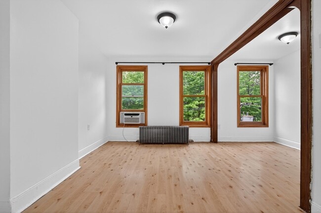 Photo - 232.5 6th St