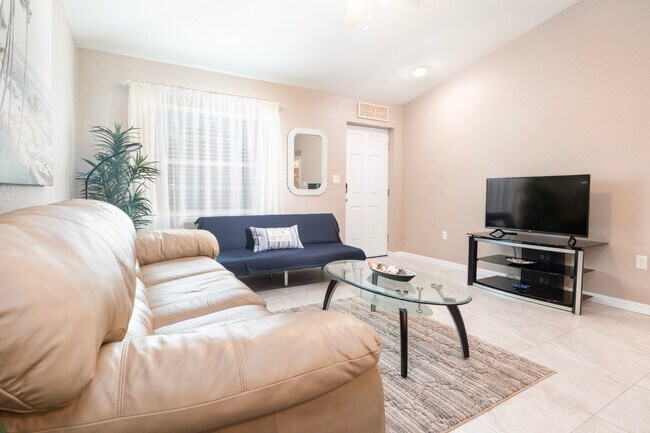 10244 Burlington Ave Unit B