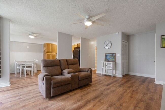 Photo - Updated 2-Bedroom Condo with Koolau Views in Prime Kaneohe Location