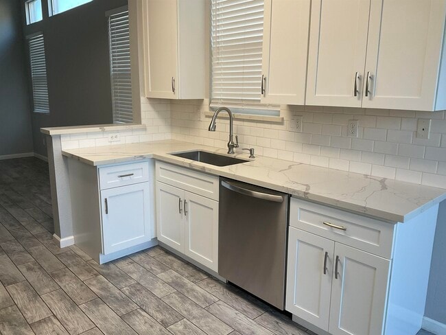 Photo - 1791 Kent Dr