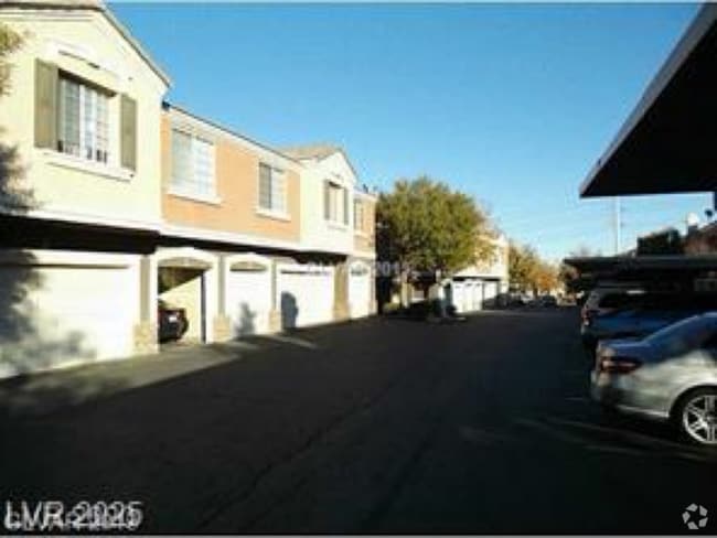 Building Photo - 7709 Himalayas Ave Rental