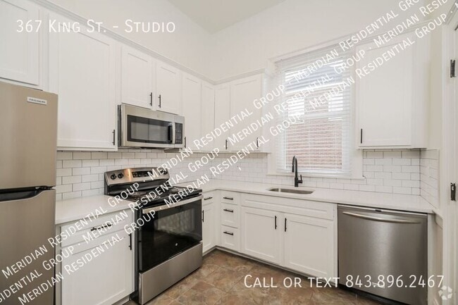 Building Photo - 367 King St Unit Studio Rental