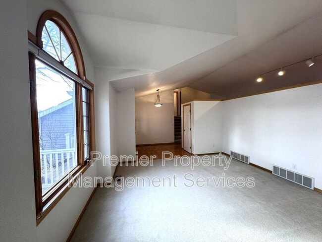 Photo - 4041 Pine Cove Rd